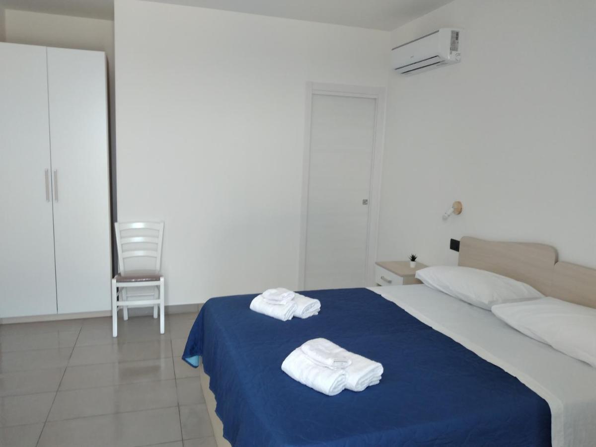 La Dama Bianca Bovo Marina Hotel Montallegro Ngoại thất bức ảnh